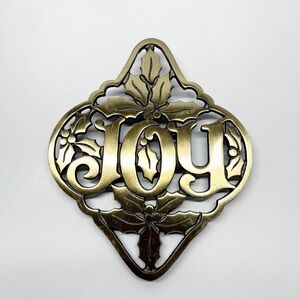 Vintage Avon Jolly Holly Joy Cast Iron Trivet